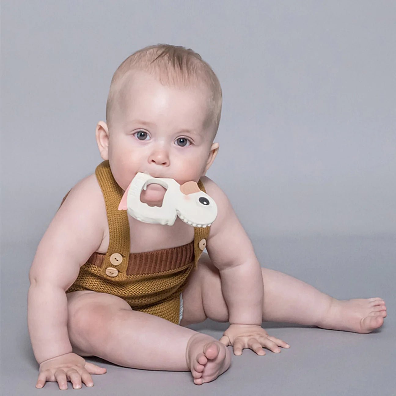 HEVEA KAWAN DUCK TEETHER IN NATURAL RUBBER- - Lille Univers