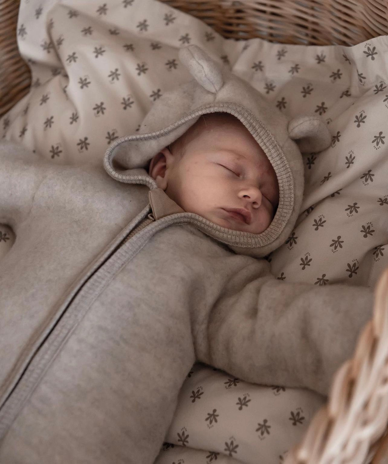HUTTEliHUT - Pram Suit Ears Soft Wool Light Grey