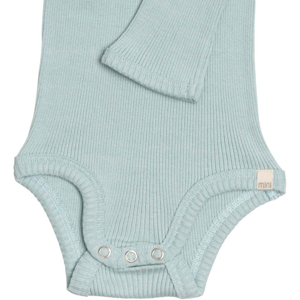 Minimalisma Bono Body Waterfall