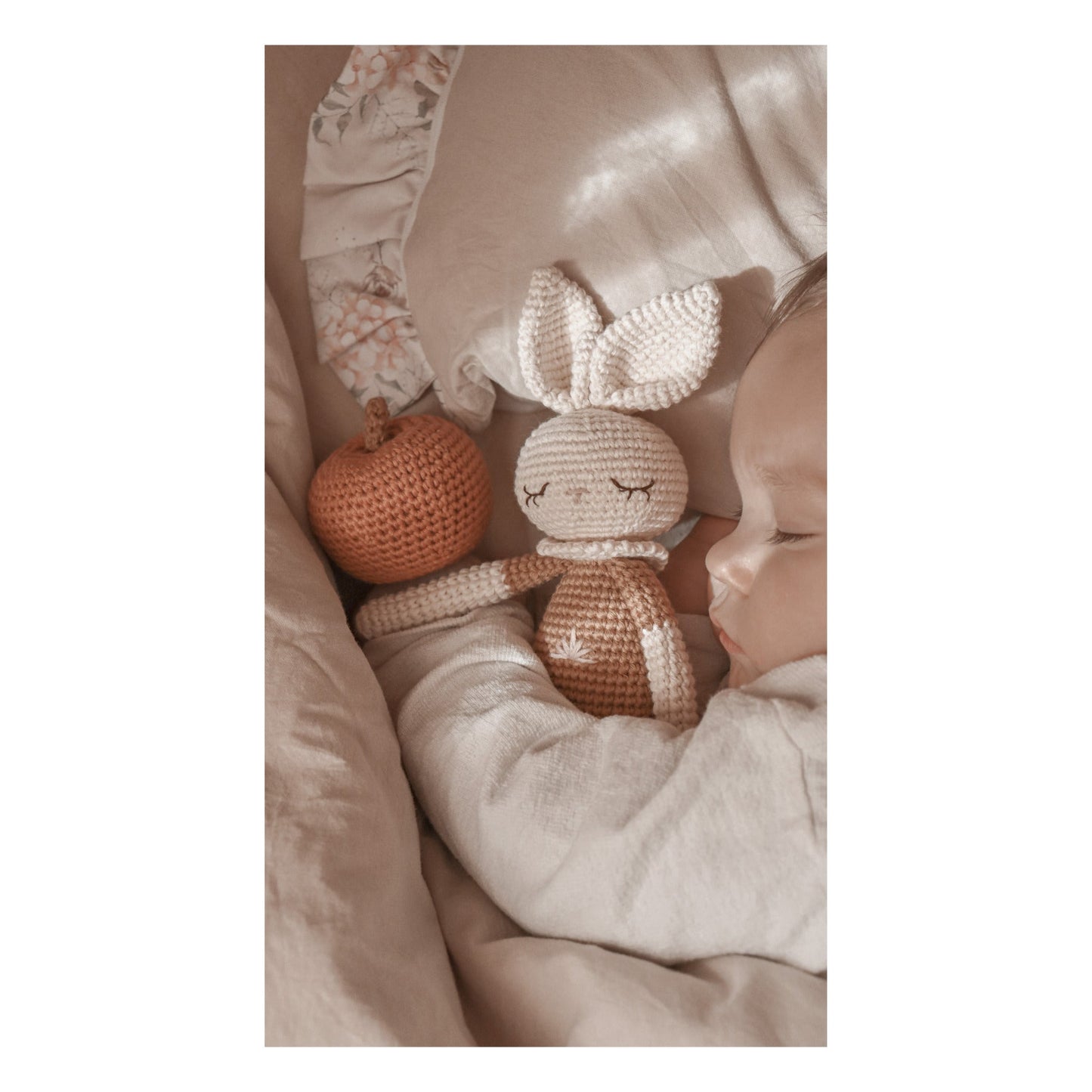 Patti OSLO Bonnie Bunny | rose flower tights