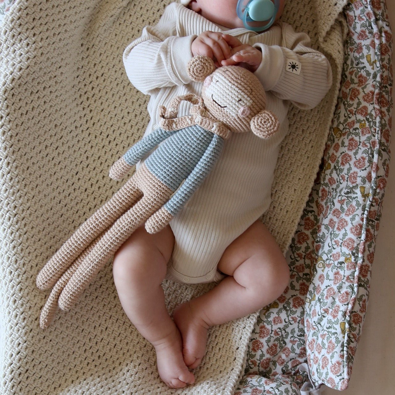 Patti OSLO Monkey | beige large Organic Soft Toys-P1042-CT-MNY-BEG - Lille Univers