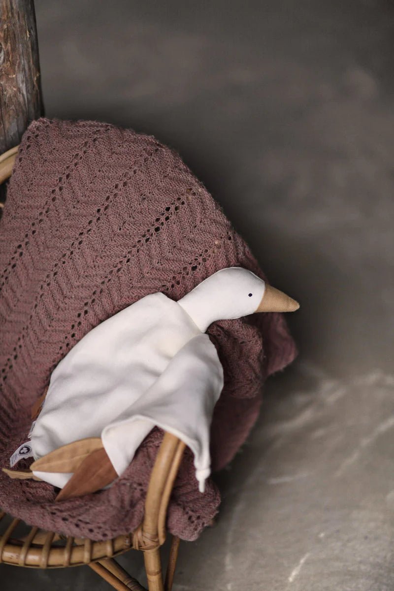 Saga Copenhagen Cuddle Goose - Bliki - Cream-Bliki_cream_1322 - Lille Univers