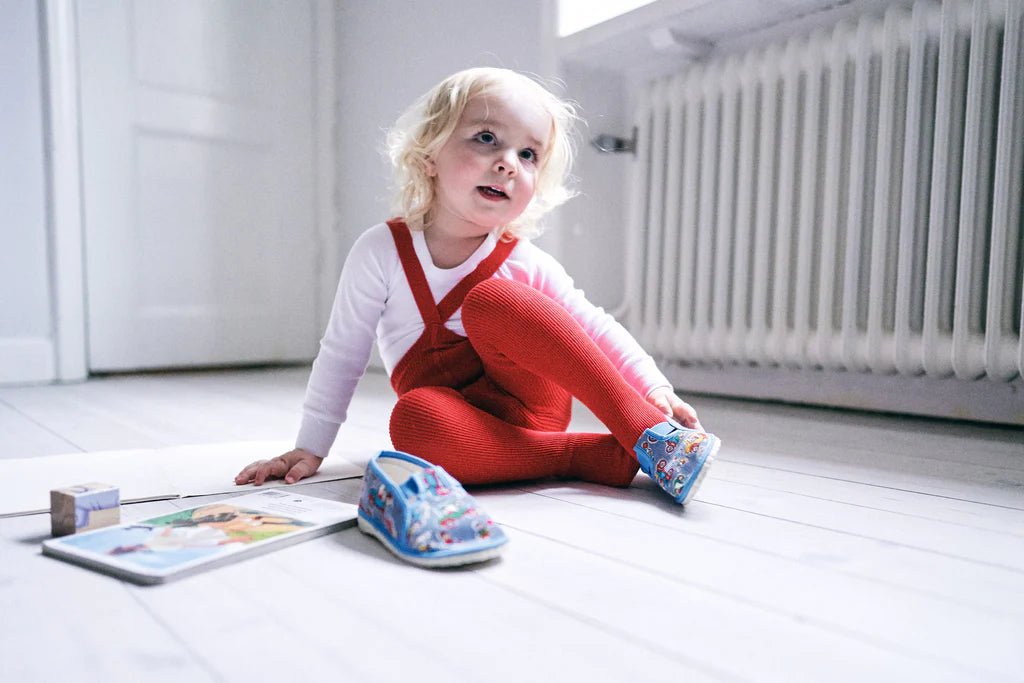 Silly Silas Footed Love Red Cotton Tights-MCRED_COTTON - Lille Univers